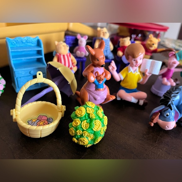 WINNIE THE POOH TOY SET - Picture 2 of 14